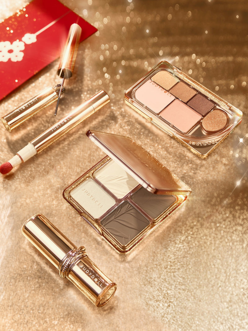 Gold Vibe Series Makeup Look for New Year