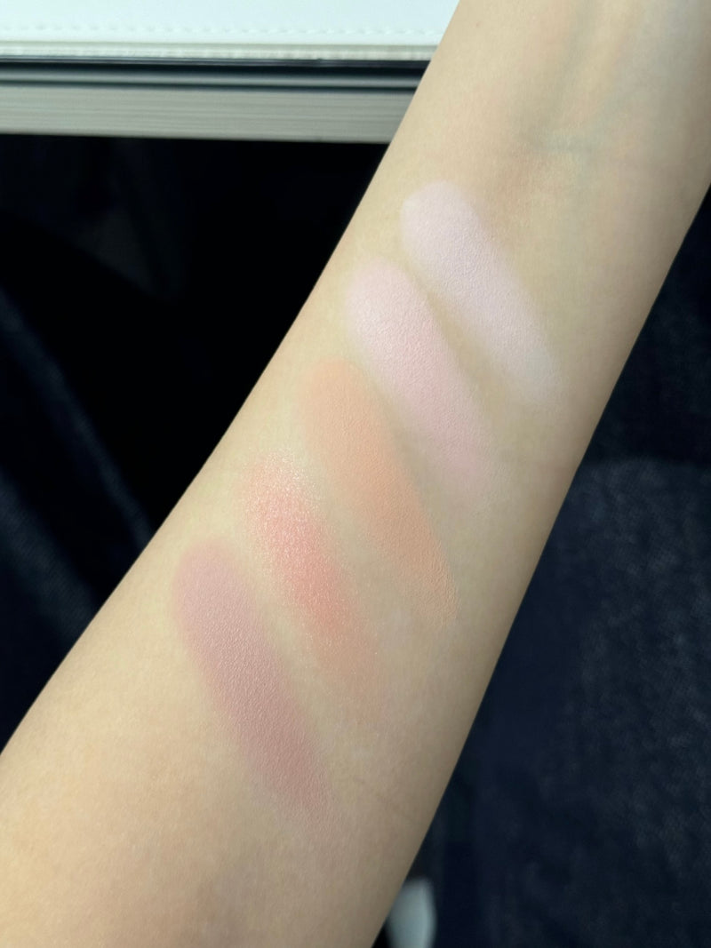 Della Kitty Blush Powder 3.8g